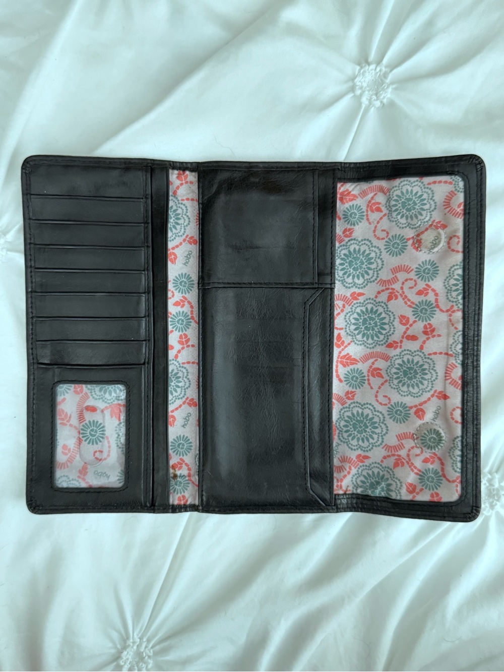 *RARE PATTERN* Vintage HOBO Sadie Trifold
Wallet